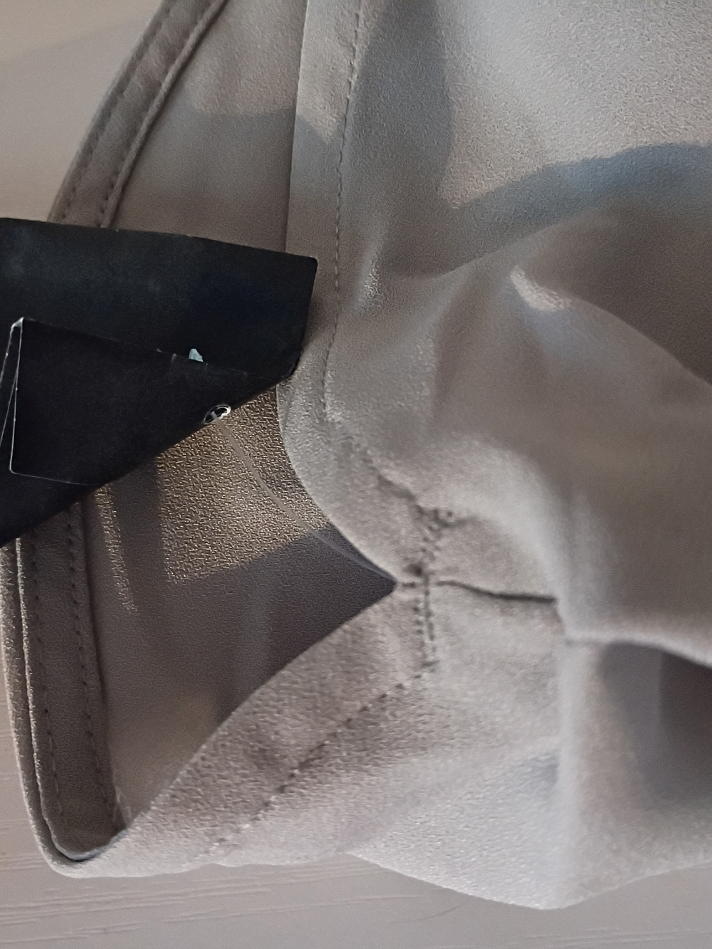 Lands' End Light Gray V-Neck Long-Sleeve Blouse with Shoulder Buttons - Picture 5 of 5